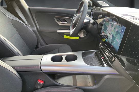 Mercedes CLA 200 AMG Line