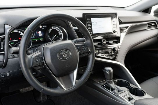 Toyota Camry 2.5 Hybrid