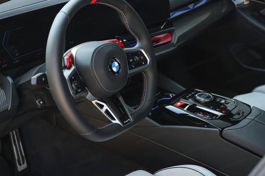 BMW Seria 5 M5