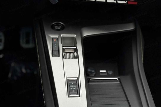 Peugeot 308 GT S&S e-DCS6 1.2 mHEV