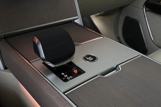 Land Rover Range Rover D350 LWB Autobiography