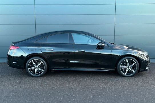 Mercedes CLA 200 AMG Line