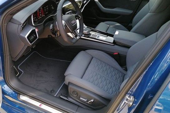 Audi A6 RS6 TFSI quattro Performance