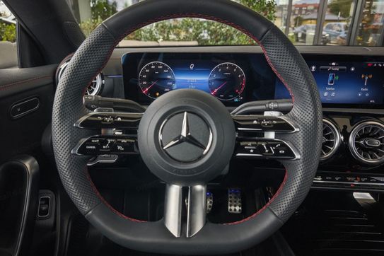 Mercedes CLA 200 AMG Line