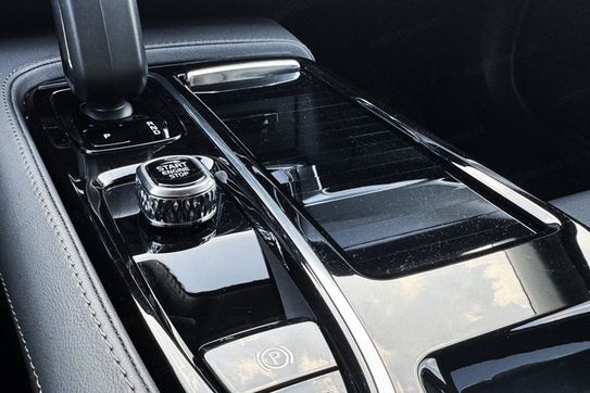 Volvo V90 T6 AWD Plug-In Hybrid Plus Dark aut