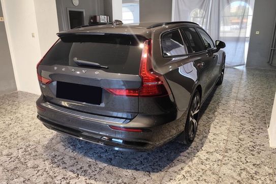 Volvo V60 T6 AWD Plug-In Hybrid Plus Dark