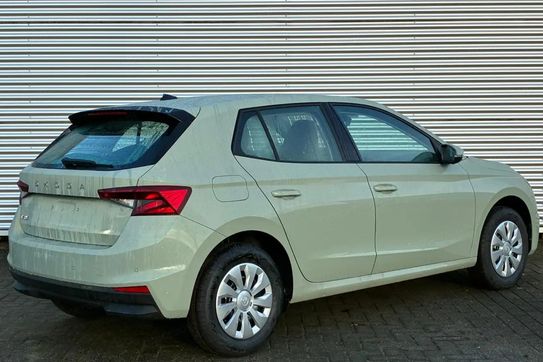 Skoda Fabia Essence 1.0 MPI