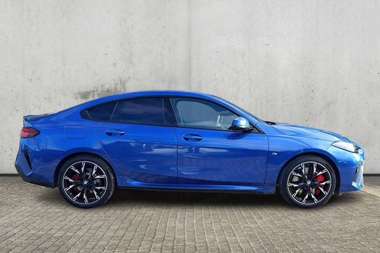 BMW Seria 2 220 mHEV