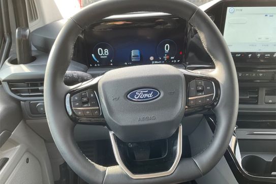 Ford Tourneo Custom 320 L2H1 Sport A8 AWD