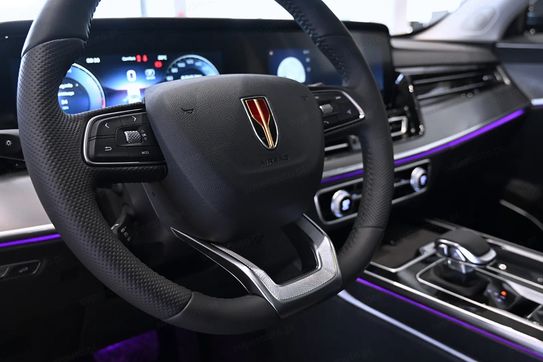 Hongqi HS5 2.0T AWD