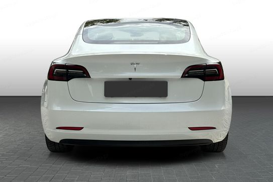 Tesla Model 3 RWD
