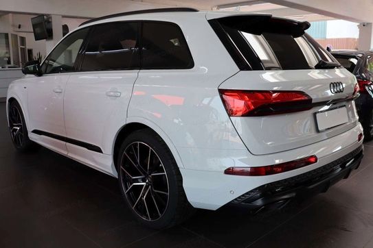 Audi Q7 50 TDI quattro S Line