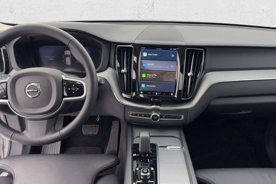 Volvo XC60 B5 B AWD Plus Dark aut