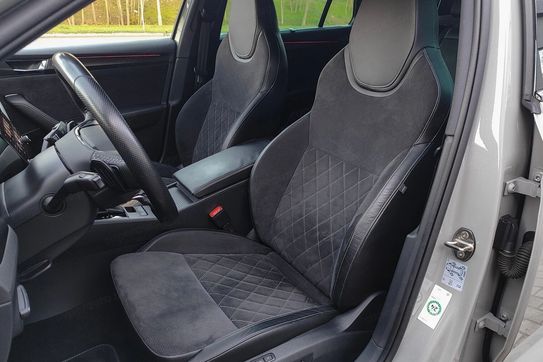 Skoda Superb 2.0 TDI SCR Sportline DSG