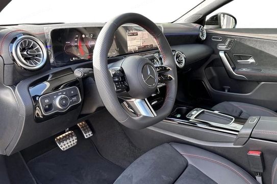 Mercedes CLA 200 AMG Line