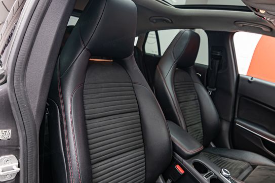 Mercedes CLA 220 4-Matic