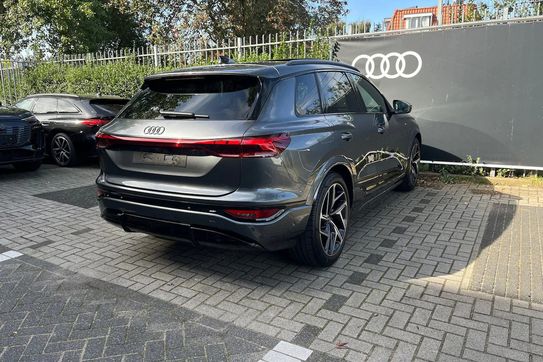 Audi Q6 e-tron S line