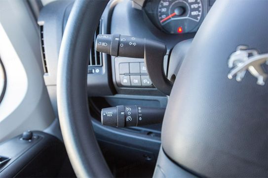 Peugeot Boxer Kontener 8EP + Winda