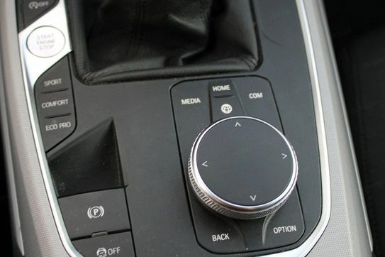 BMW Seria 3 318i