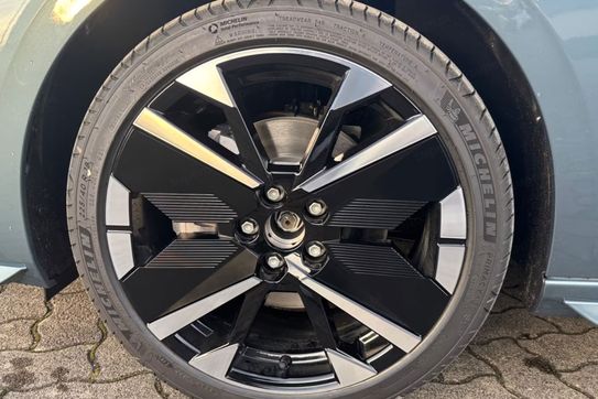 Peugeot 308 1.6 Plug-in Hybrid PHEV GT e-DCS7