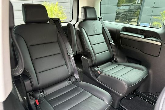Peugeot Traveller Long L2H1 Business Vip Aut.