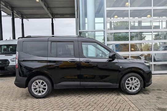 Ford Tourneo Courier Titanium A7