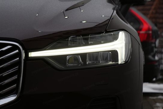 Volvo XC60 T6 Plug-In Hybrid AWD Ultra Bright
