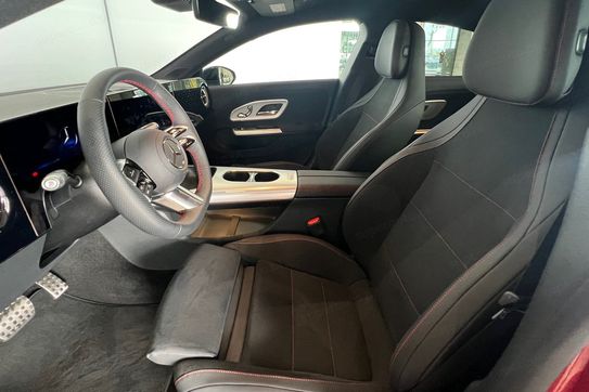 Mercedes CLA 200 AMG Line