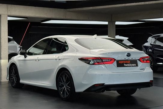 Toyota Camry 2.5 Hybrid Executive CVT