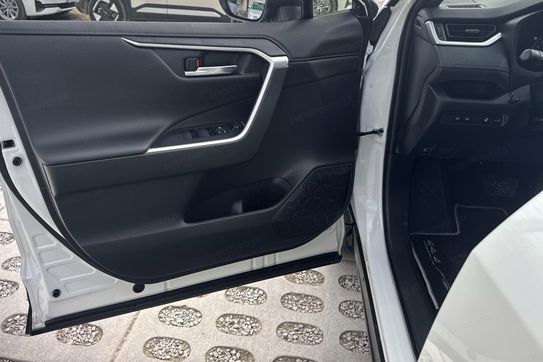 Toyota RAV4 Selection 2.5 Hybrid