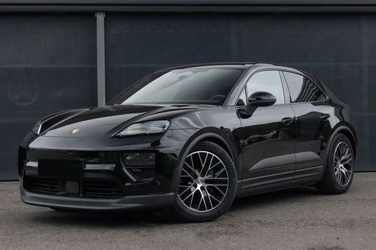 Porsche Macan 4