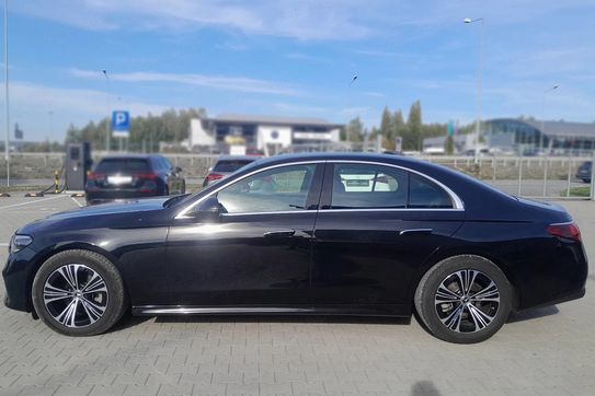 Mercedes Klasa E 200 mHEV 4-Matic Avantgarde 9G-Tronic