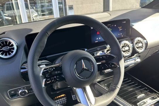 Mercedes GLA 220 4-Matic AMG Line