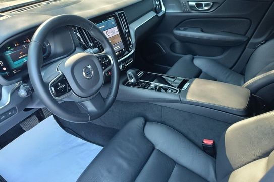 Volvo V60 T6 AWD Plug-In Hybrid Plus Dark aut