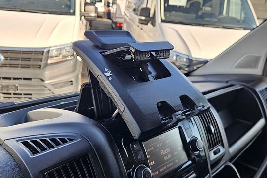 Peugeot Boxer Kontener 8EP + Winda