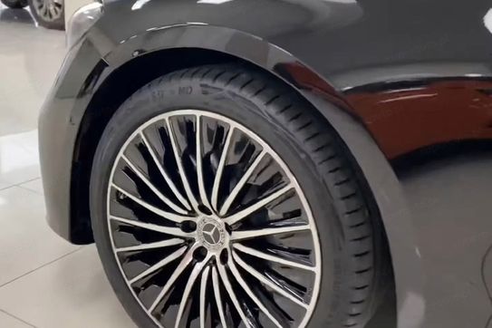 Mercedes Klasa E 220 d 4-Matic AMG