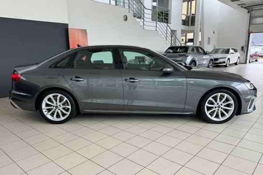 Audi A4 35 TFSI S Line