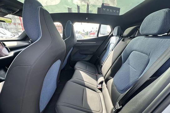 Volvo EX30 CC 69kWh Twin Motor Ultra