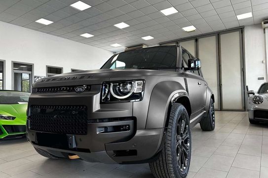 Land Rover Defender 110 P635 V8 Octa