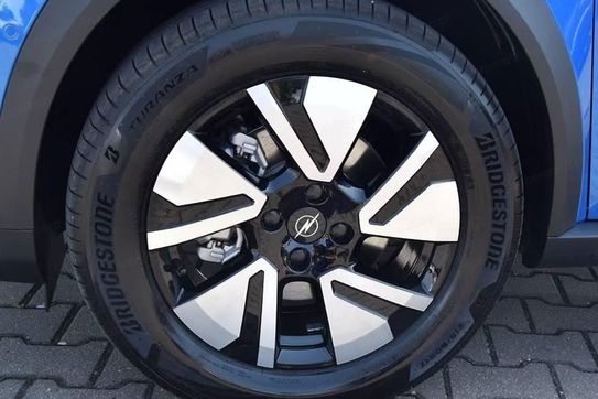 Opel Frontera GS eDTC6 1.2 Turbo