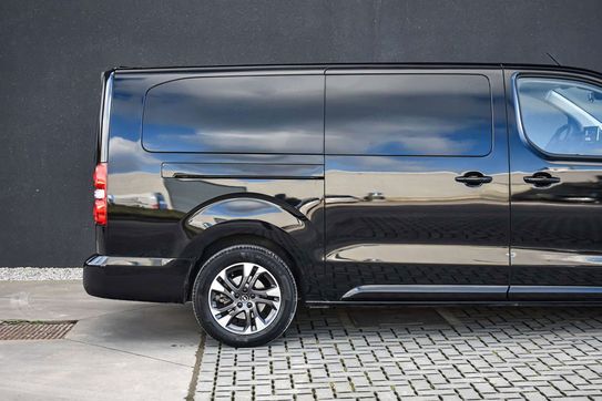 Opel Zafira Life Extra Long L2H1 Business VIP AT8