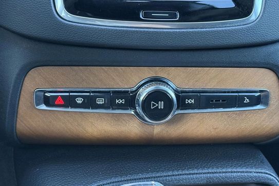 Volvo XC90 T8 AWD Plug-In Hybrid Inscription 7os