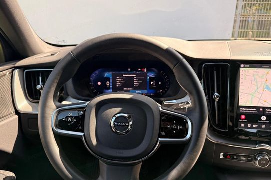 Volvo XC60 B5 B AWD Plus Black Edition aut