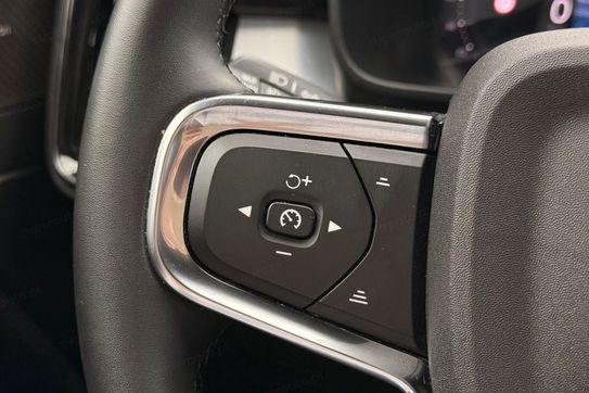 Volvo XC40 B3 Plus Dark