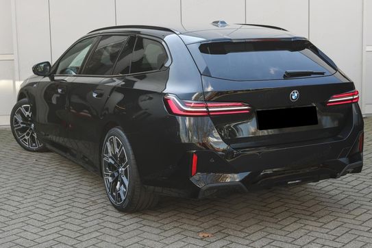 BMW Seria 5 Touring 520d xDrive M Sport