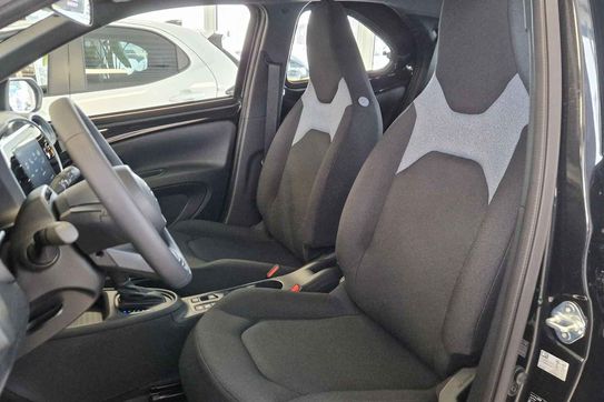 Toyota Aygo X Active 1.5 Hybrid Dynamic Force