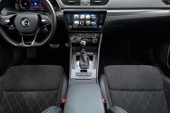 Skoda Superb TDI SCR 4X4 Sportline DSG