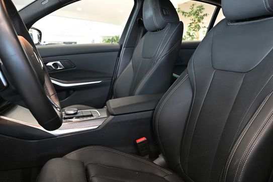 BMW Seria 3 318i M Sport