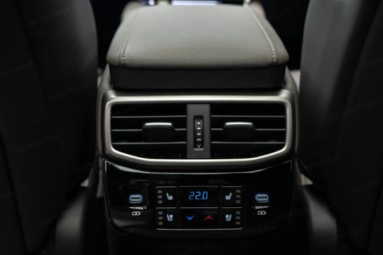 Lexus RX 350h Omotenashi