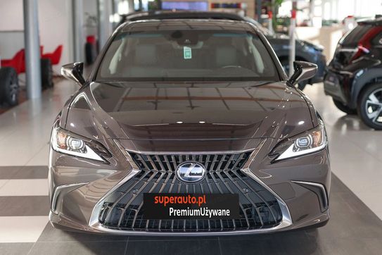 Lexus ES 300h Business Edition